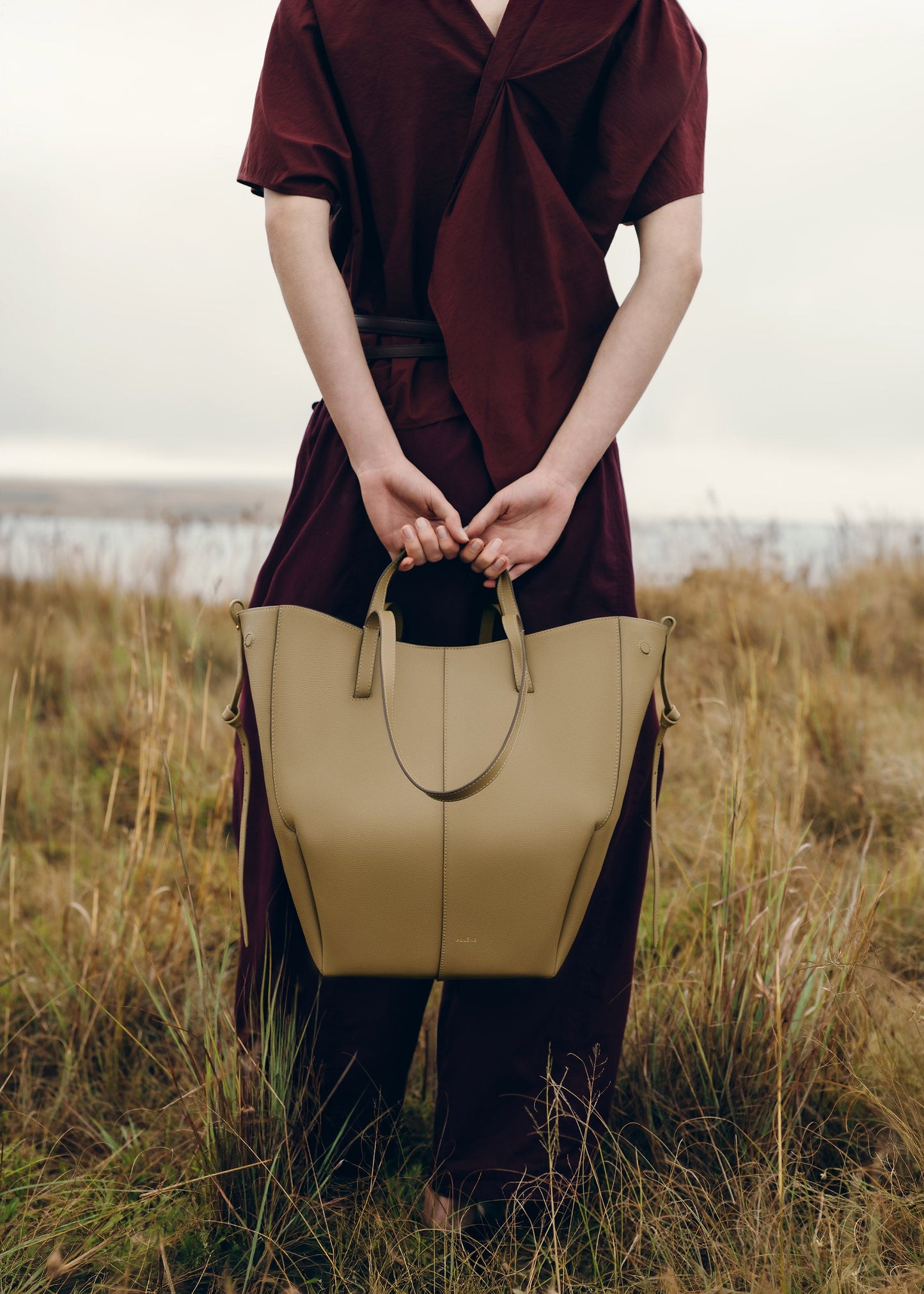 Cyme Tote - Olive Fumée Grainé