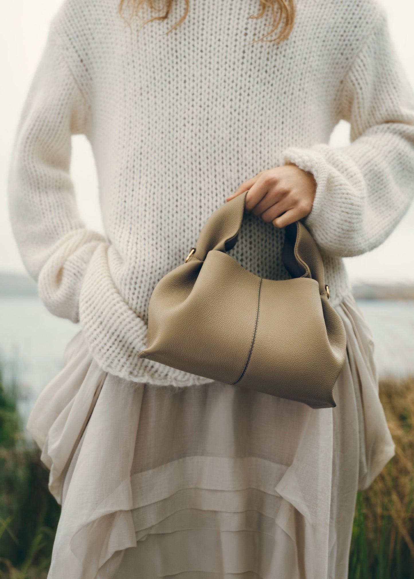 Numéro Neuf Mini - Olive Fumée Grainé